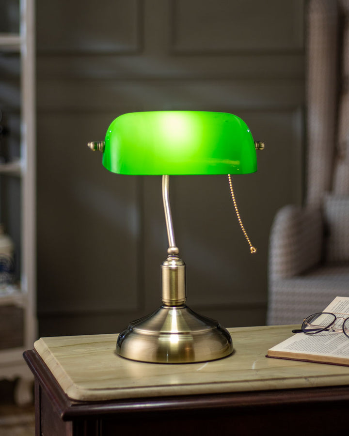 Kalsten | Classic Banker Lamp