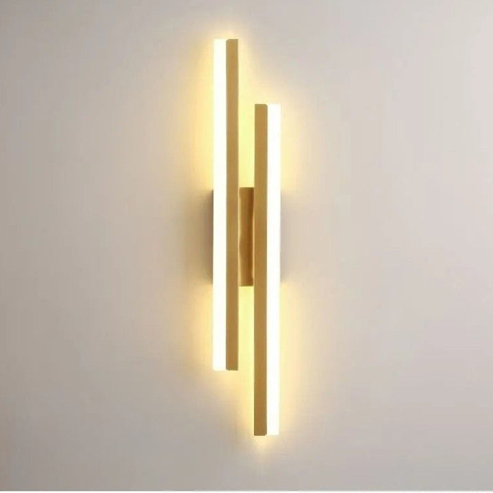 Acrylic Metal LED Wall Lamp Noxord
