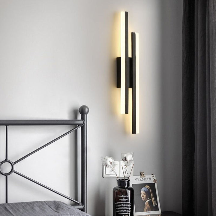 Acrylic Metal LED Wall Lamp Noxord