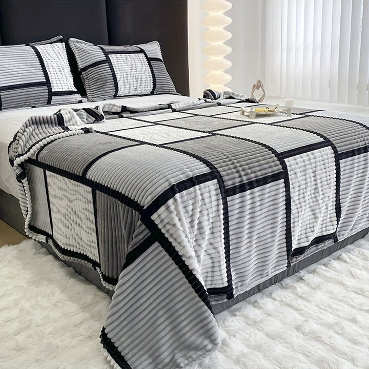 Luxury Plush Blanket with Trendy Stripe Print – Ultimate Comfort Noxord