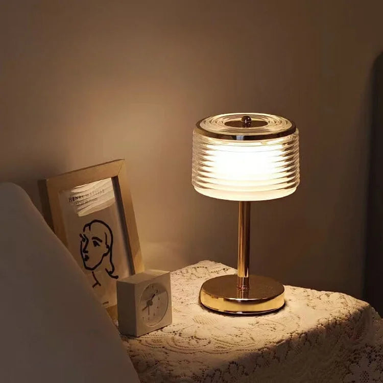 Noxord | Wireless rechargeable LumiNook table lamp - Create ambiance and style with this luxurious table lamp