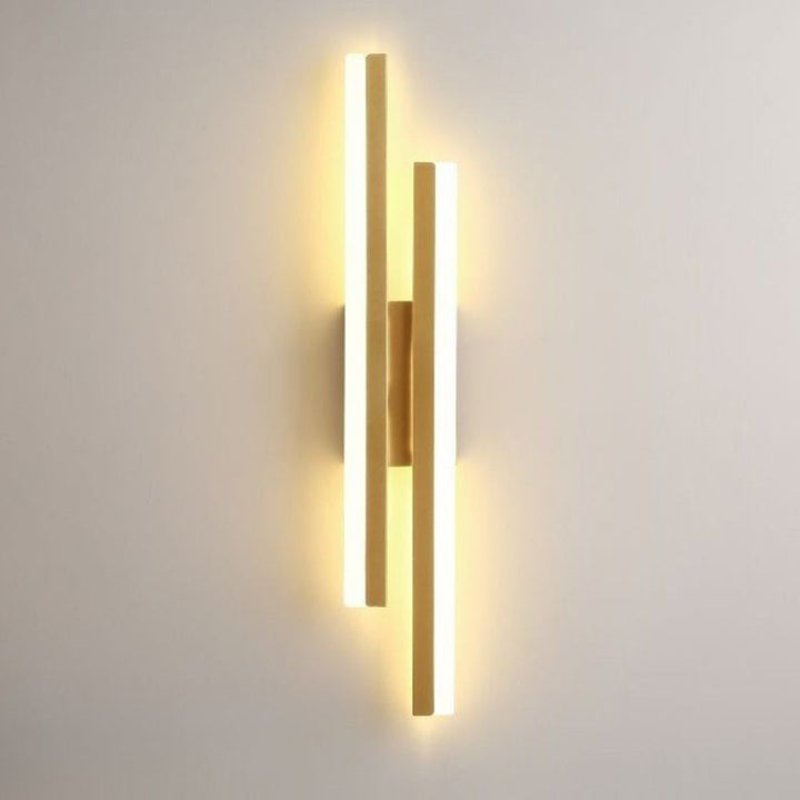 Acrylic Metal LED Wall Lamp Noxord