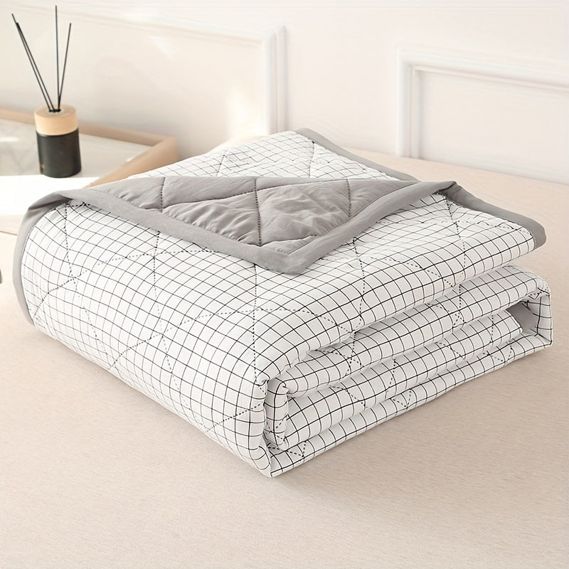 Elegant Preppy Plaid Summer Blanket for Cool Nights | Kalsten