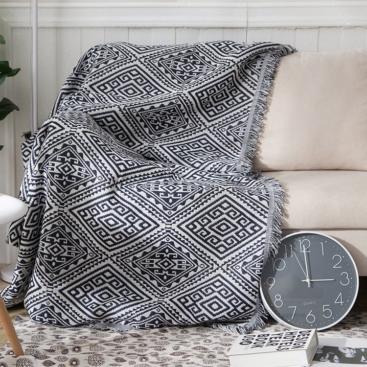Geometric Patterned Fringe Throw Blanket