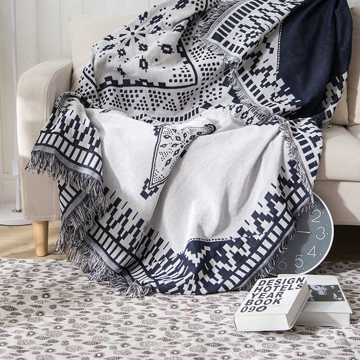 Decorative Geometric Throw Blanket