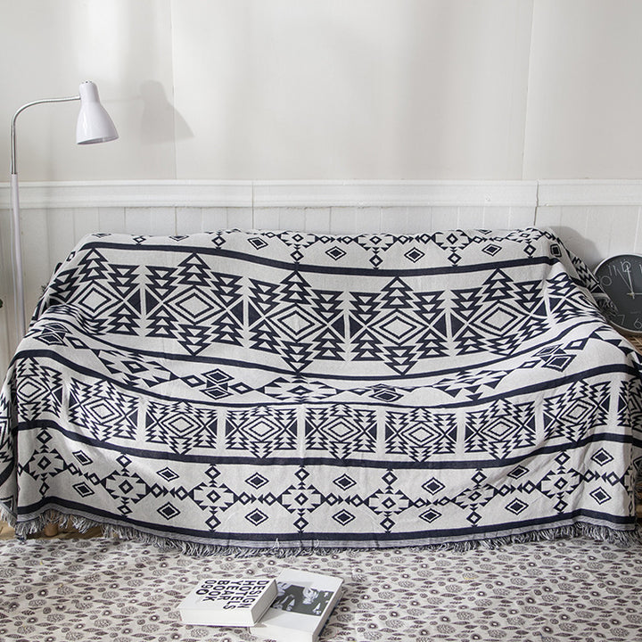 Geometric Patterned Fringe Throw Blanket