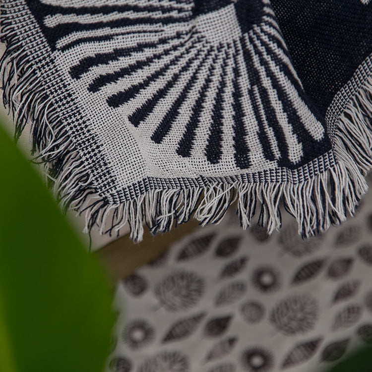 Decorative Patterned Throw Blanket