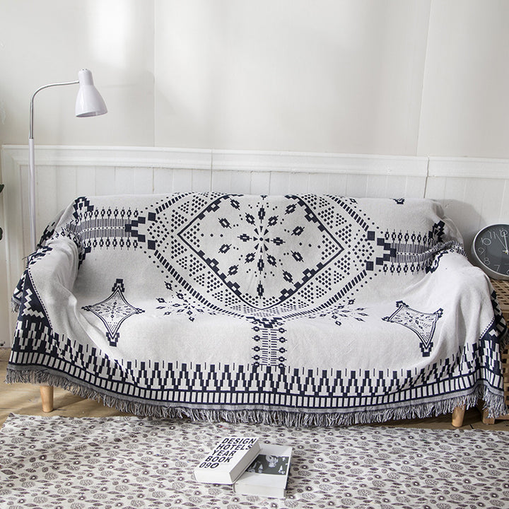 Decorative Geometric Throw Blanket