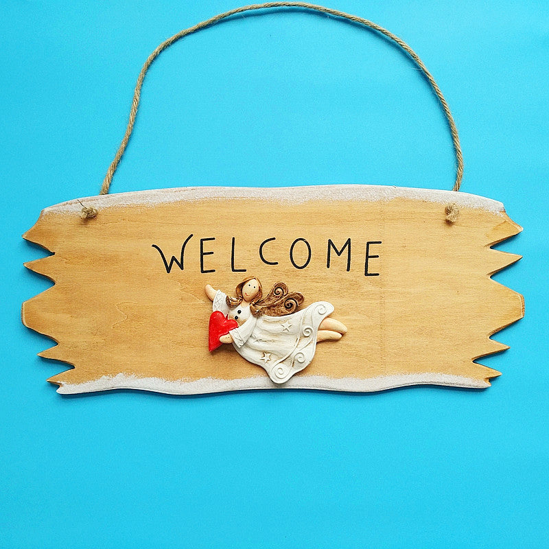 Wooden Wall Plate with Love Theme