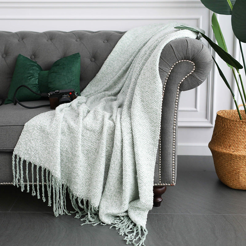 Throw blanket and plaid with herringbone structure, soft cotton blend and decorative fringes Kalsten