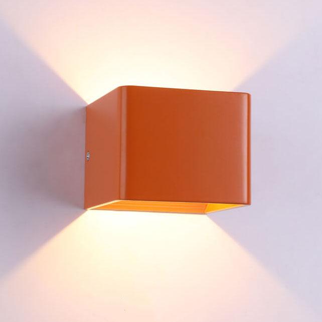 LuminSquare - Square Mini Wall Lamp made of Aluminum Noxord