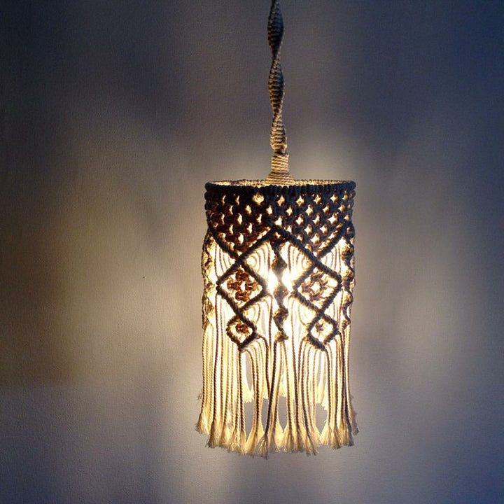Macramé Plant Hanger with Fringed Design Kalsten