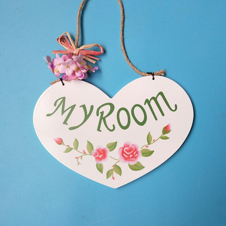 Charming Heart-Shaped Welcome Sign
