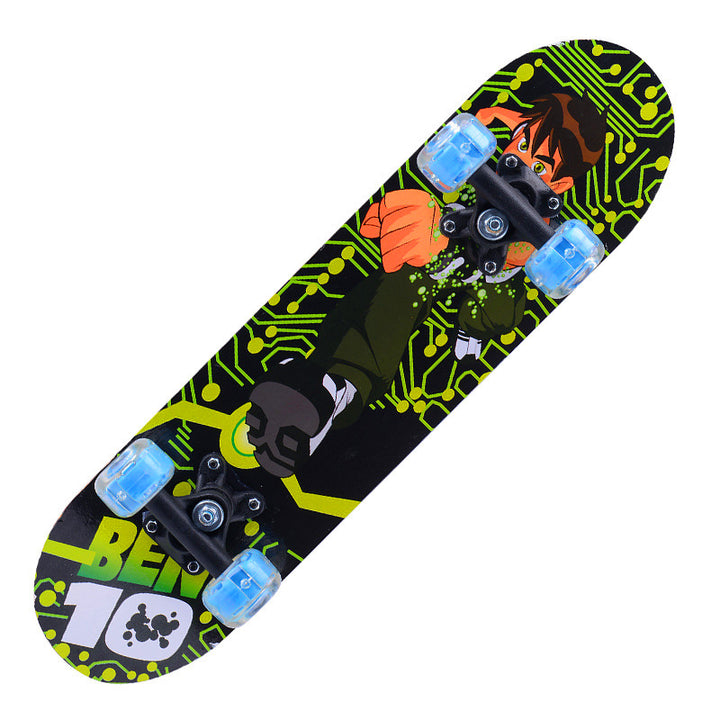 Shark-Themed Mini Skateboard Kalsten