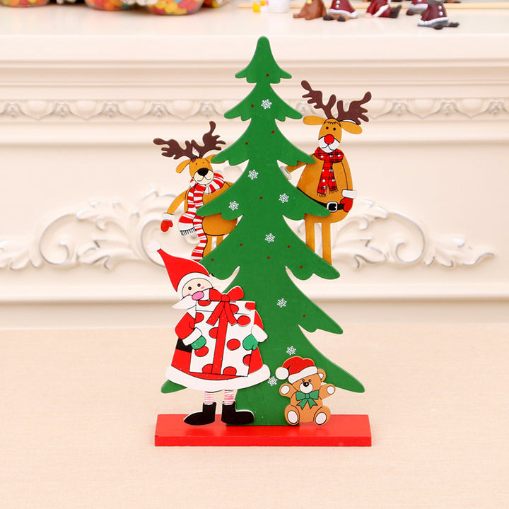 Decorative Christmas Tree with Reindeer Figurine Kalsten