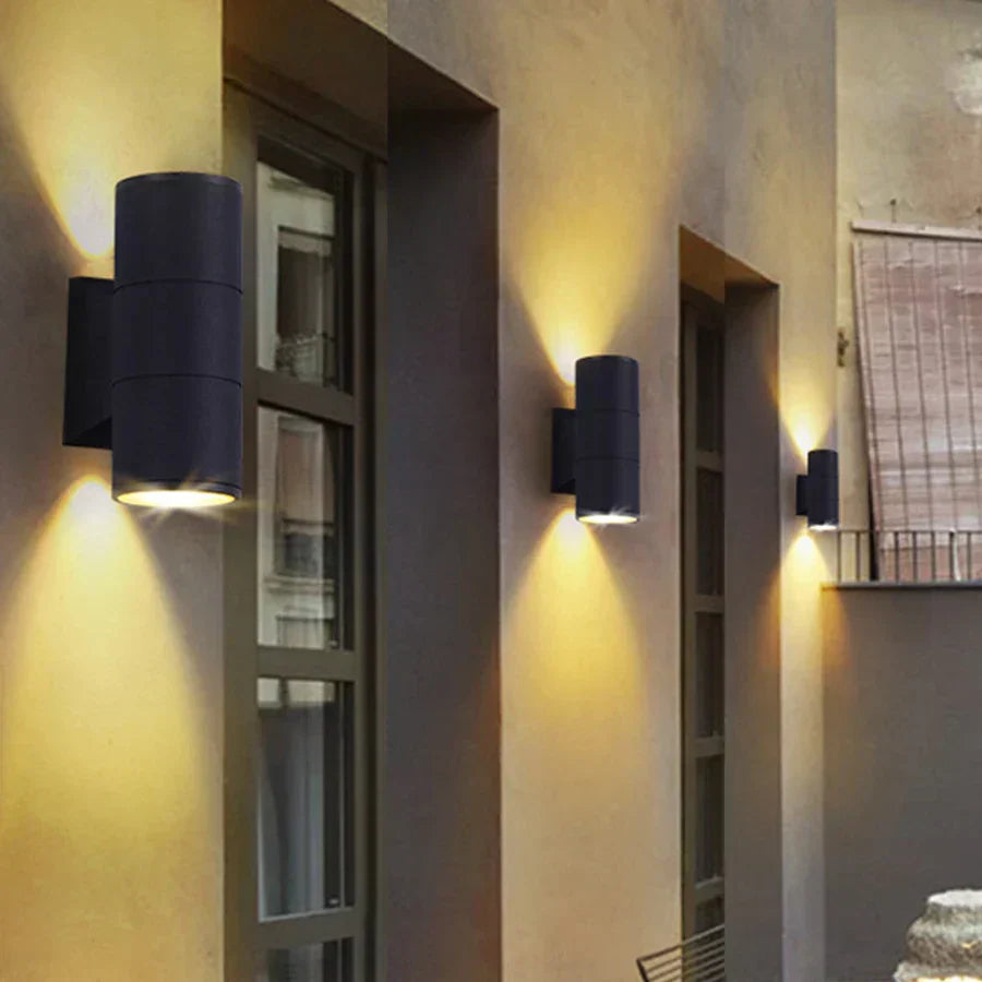 Black Aluminum Outdoor Wall Lamp Noxord