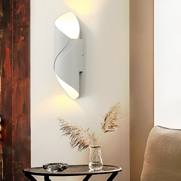Modern Black Aluminum Outdoor Wall Lamp Kalsten