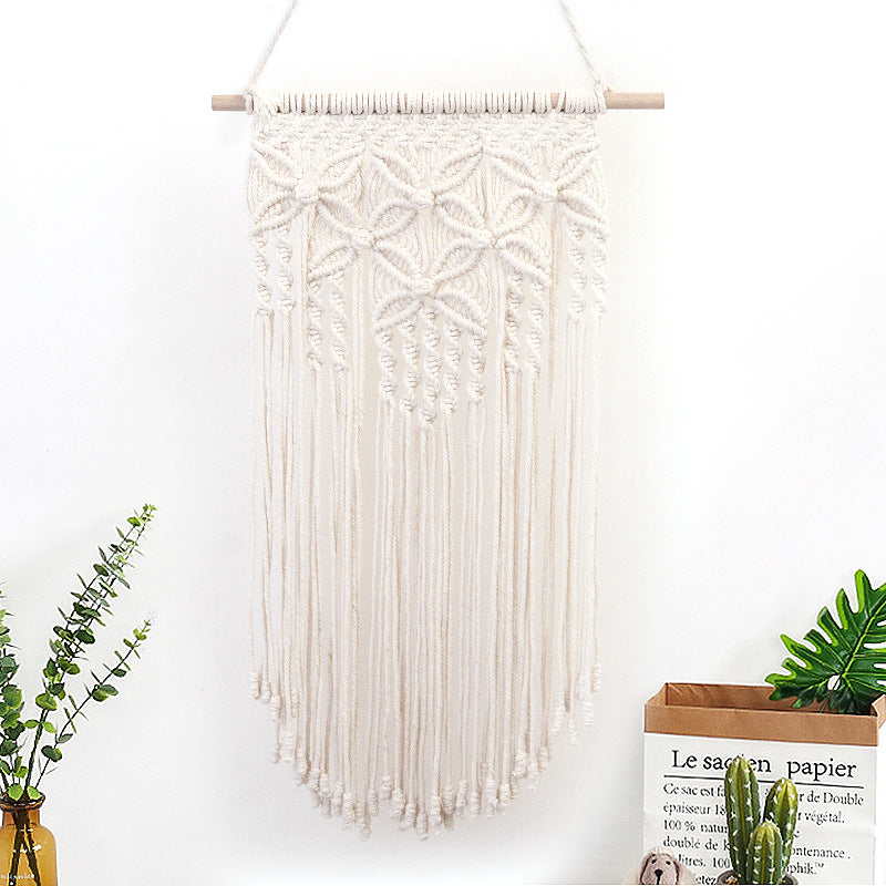 Macramé Wall Decor with Elaborate Decorations Kalsten
