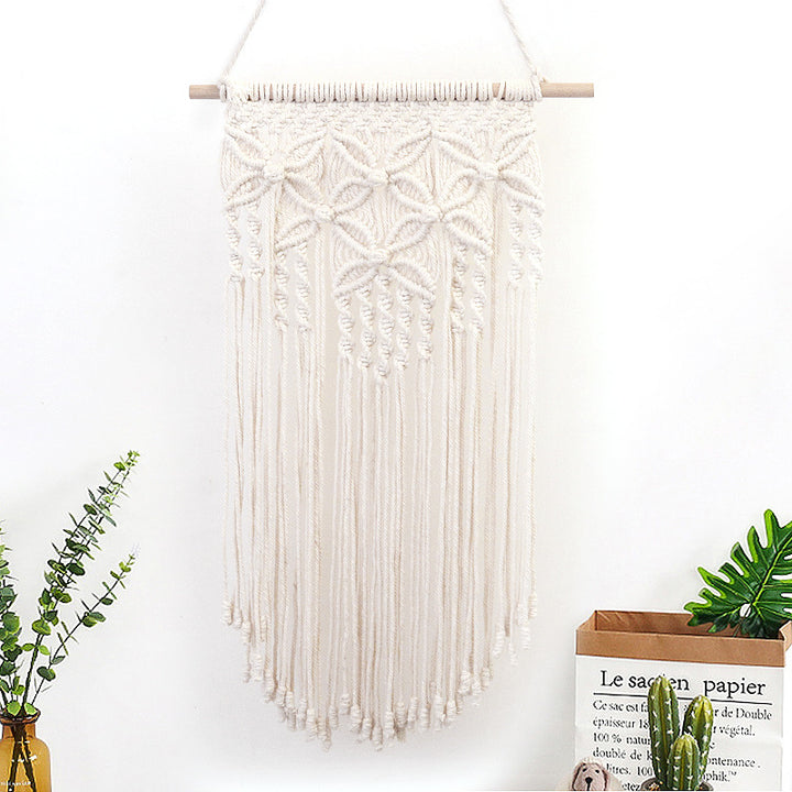 Macramé Wall Decor with Elaborate Decorations Kalsten