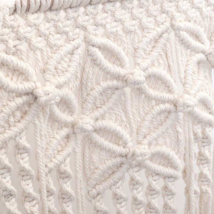 Macramé Wall Decor with Elaborate Decorations Kalsten
