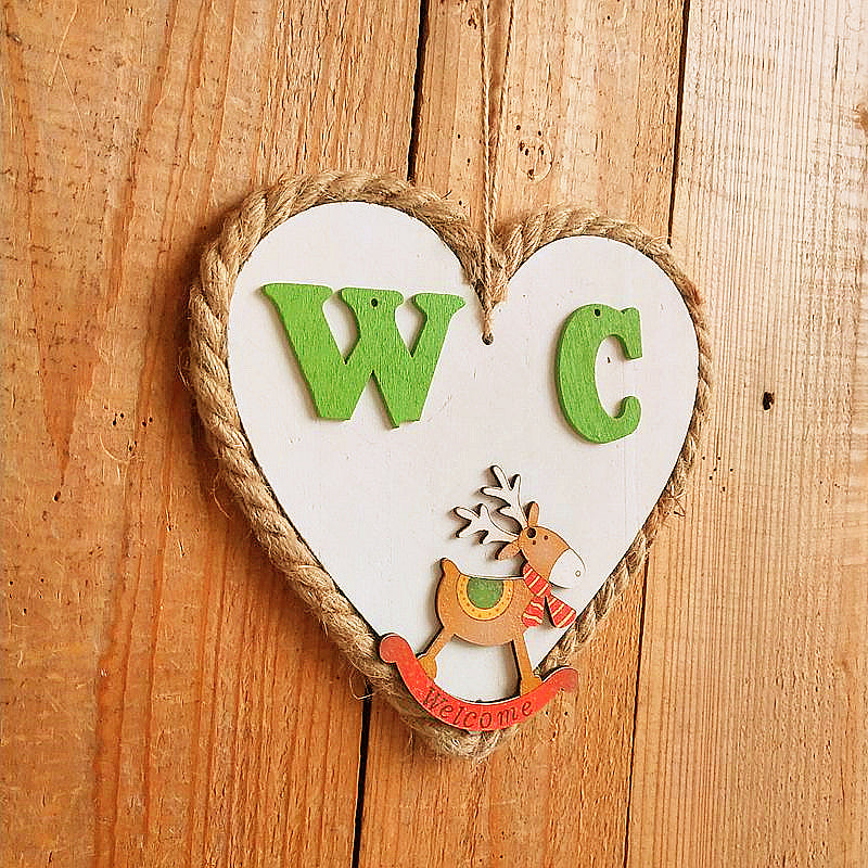 Heart-shaped Wooden Welcome Sign