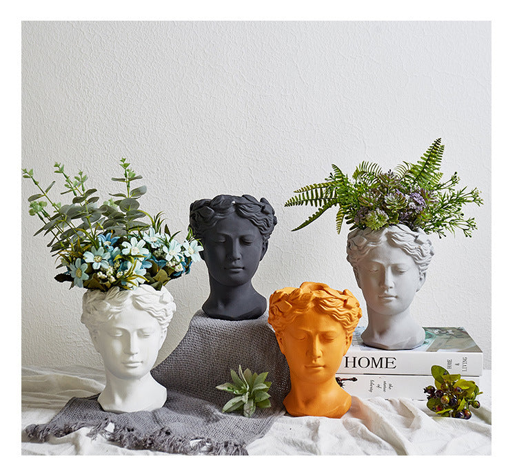 Artful Plant Sculptures Kalsten