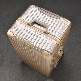 Durable Hard-Shell Travel Suitcase Kalsten