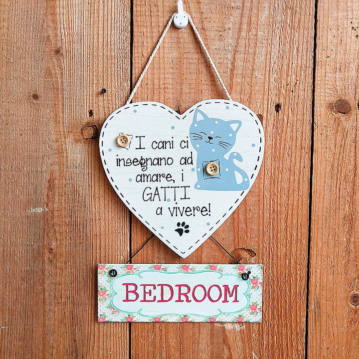 Decorative Heart-Shaped Cat Wall Plate