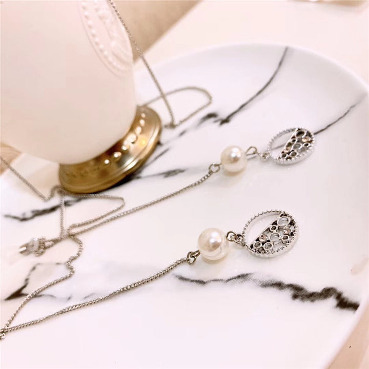 Decorative Pearl and Metal Accent Eyewear Chain Kalsten