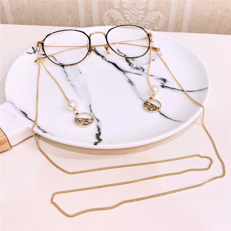 Decorative Pearl and Metal Accent Eyewear Chain Kalsten