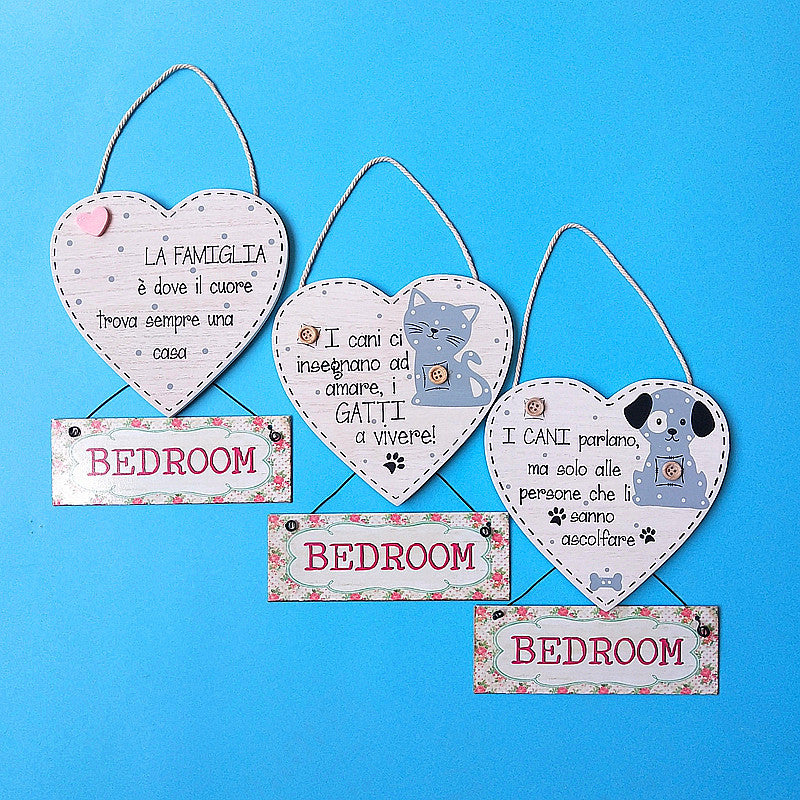 Decorative Heart-Shaped Cat Wall Plate