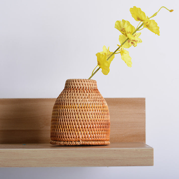 Handwoven decorative vase Kalsten