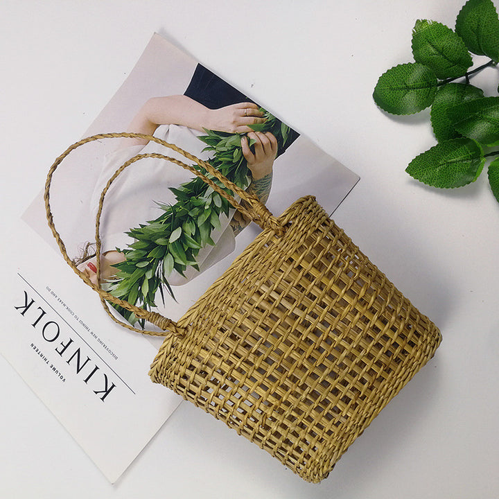 Handcrafted Woven Glass Holder Kalsten