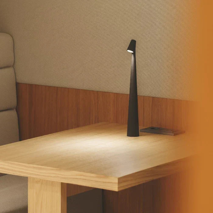 LuminEssence Glow Sculpting Table Lamp | Kalsten