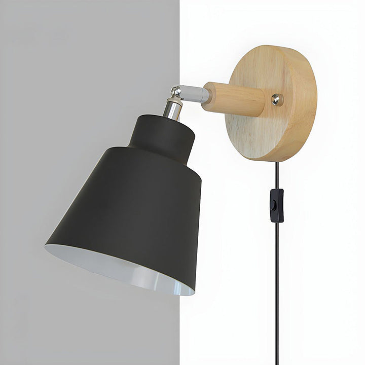 Wall Lamp with Wooden Accent Noxord