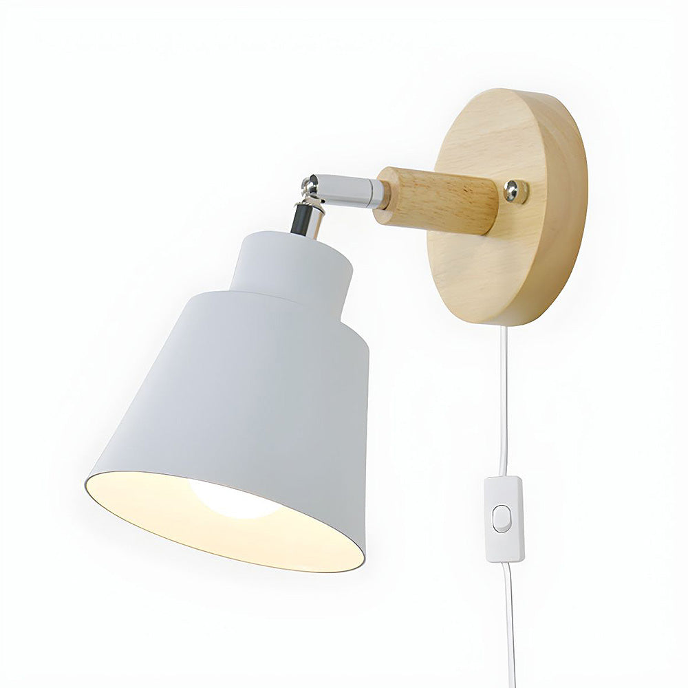 Wall Lamp with Wooden Accent Noxord