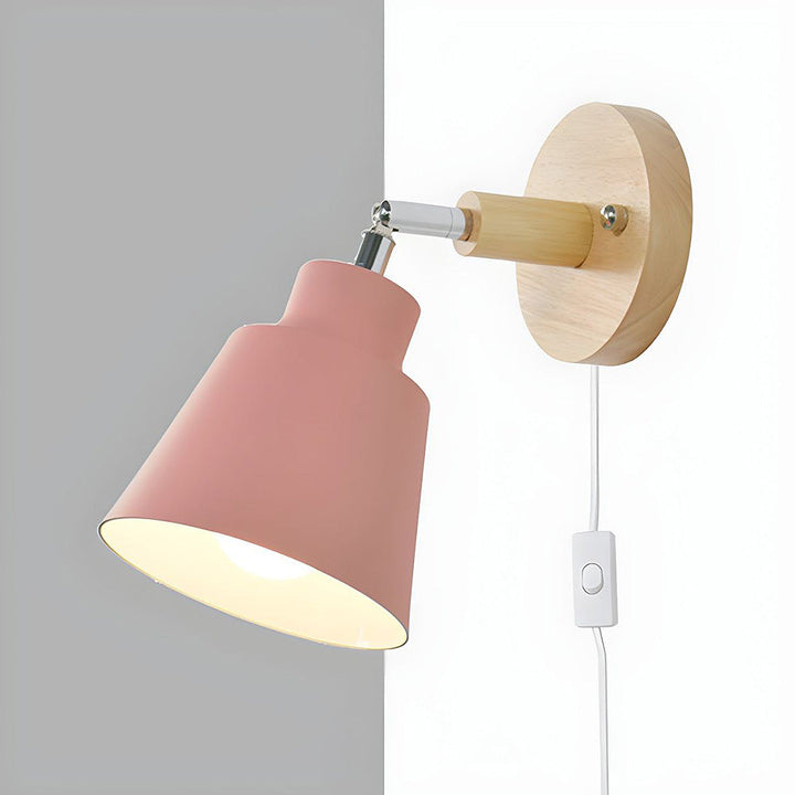 Wall Lamp with Wooden Accent Noxord