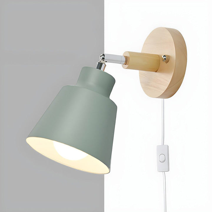 Wall Lamp with Wooden Accent Noxord