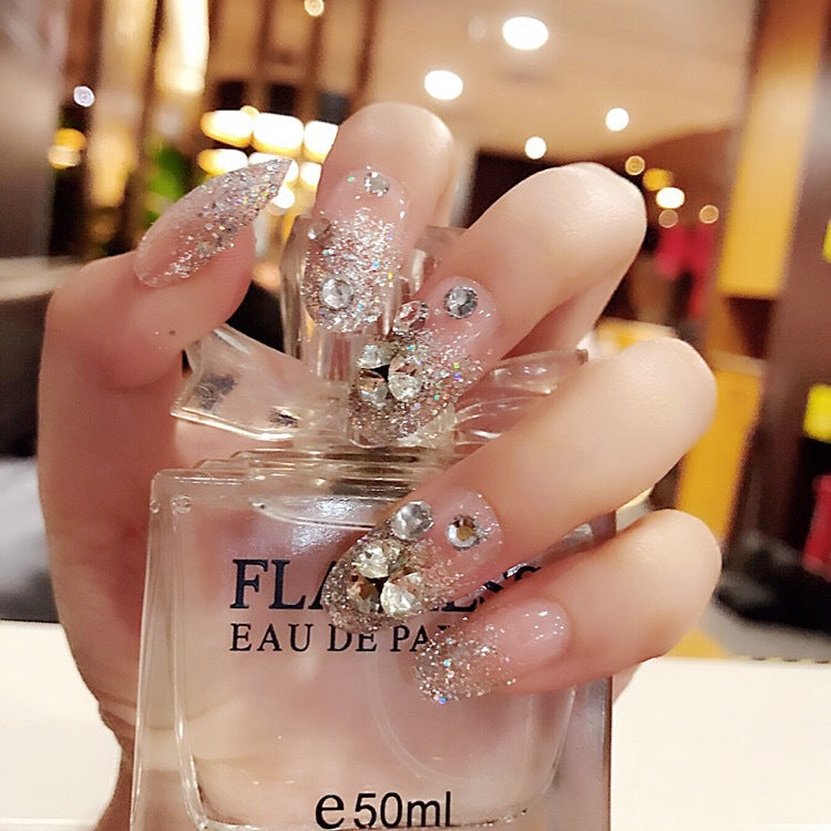 Artificial nails with delicate floral decorations Kalsten