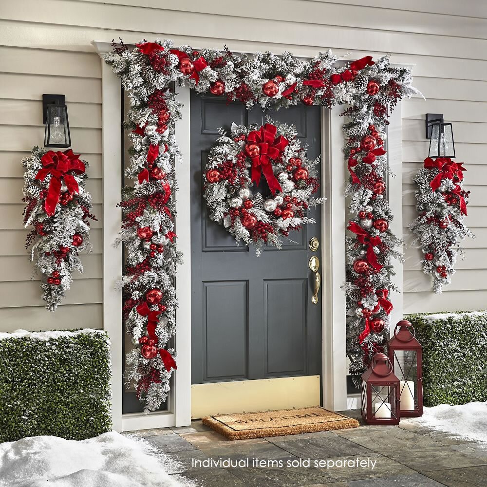 Pre-Lit Christmas Garland