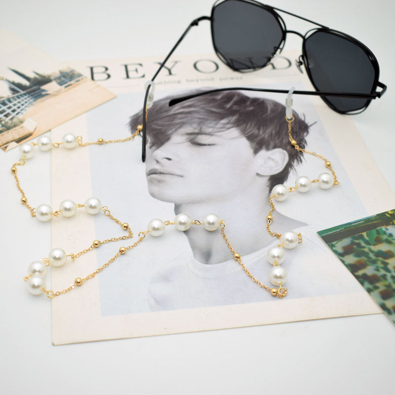 Elegant Pearl Chain Eyewear Holder Kalsten