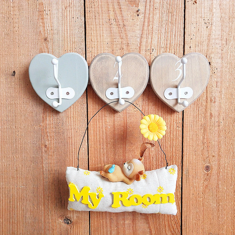 Heart-shaped Decorative Wall Hook Set