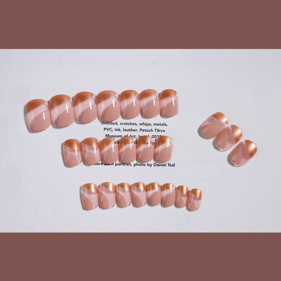 Artificial nails with elegant design and metallic finish Kalsten
