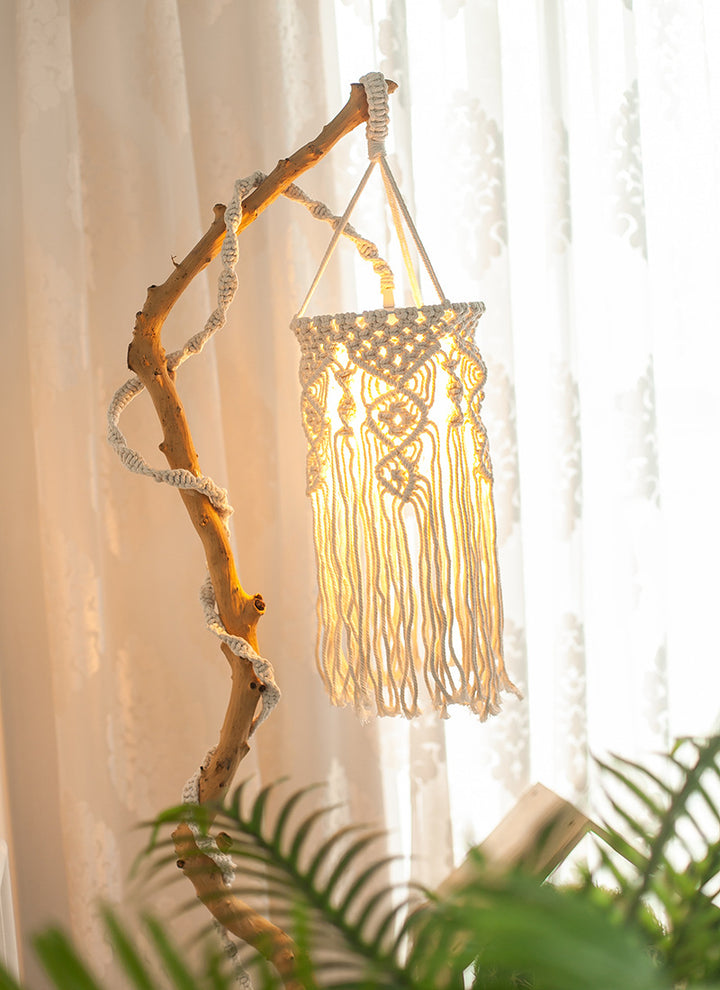 Macramé Plant Hanger with Fringed Design Kalsten