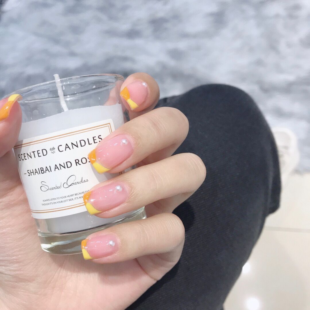 Trendy nail art with fruity accents Kalsten