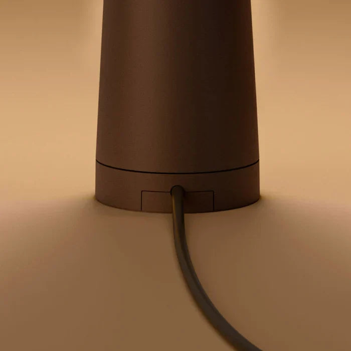 LuminEssence Glow Sculpting Table Lamp | Kalsten