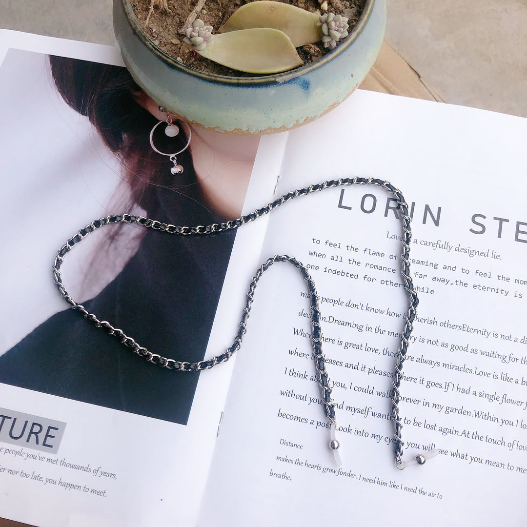 Stylish Twisted Metal Eyewear Chain Kalsten