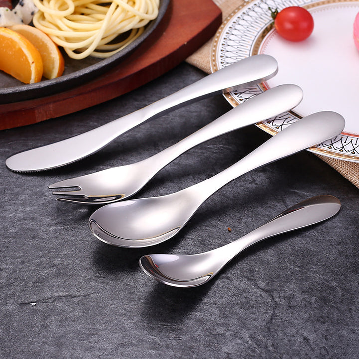Elegant dessert spoon with ergonomic design Kalsten