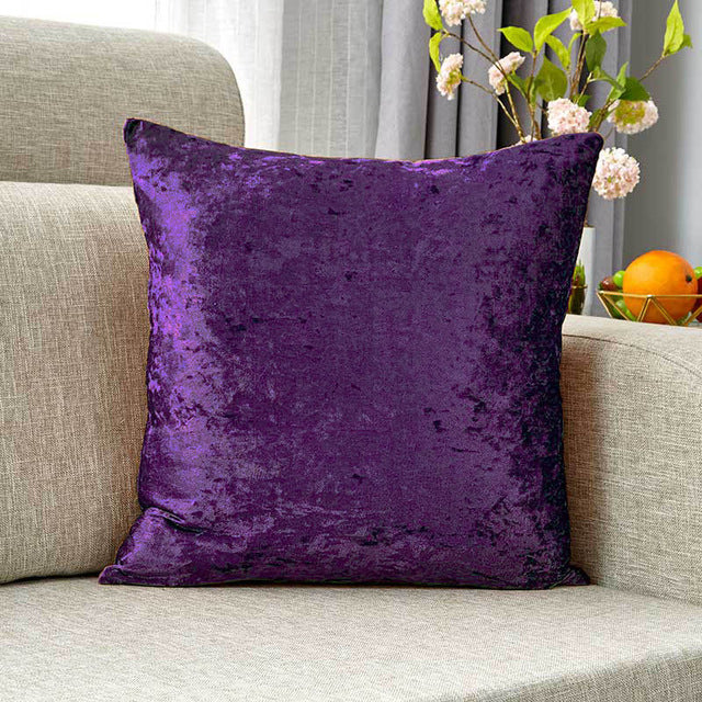 Square cushion cover made of crushed velvet with a soft texture and concealed zipper Kalsten