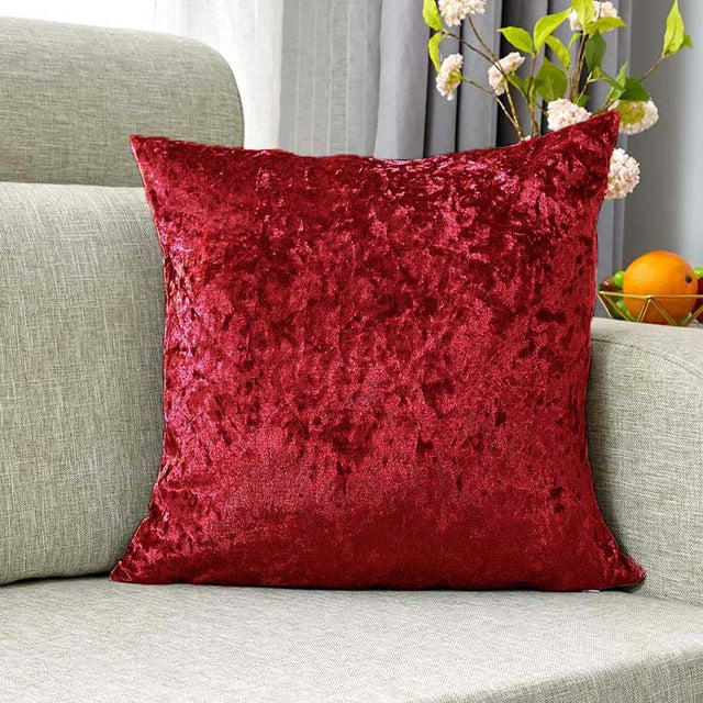 Square cushion cover made of crushed velvet with a soft texture and concealed zipper Kalsten